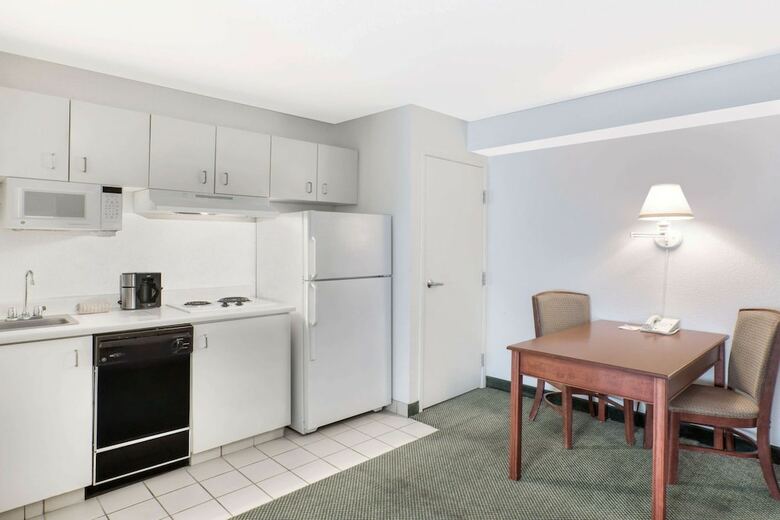 Hotel Hawthorn Suites By Wyndham Sacramento