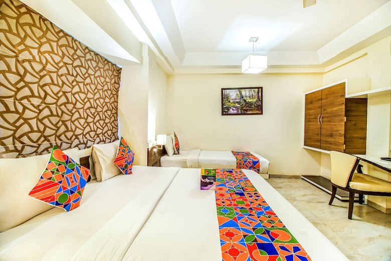 Fabhotel Deepali Residency