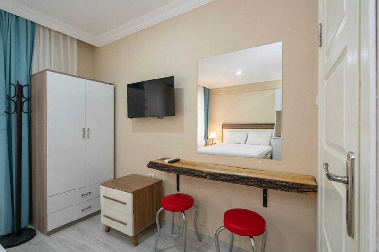 Bicer Hotel