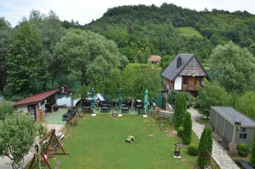Rooms And Apartments Neron