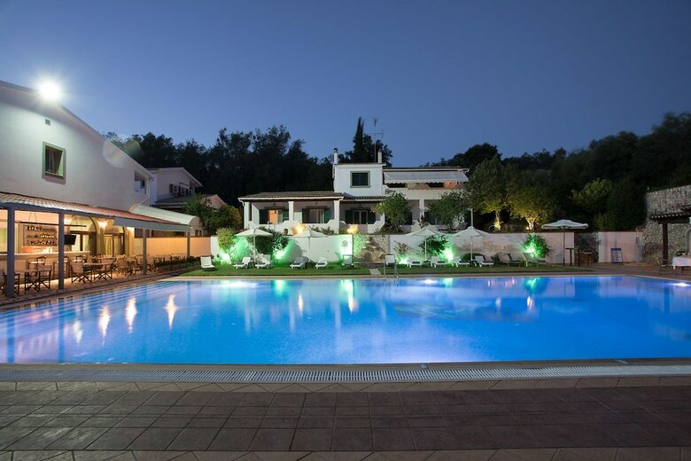 Hotel Paradise Inn