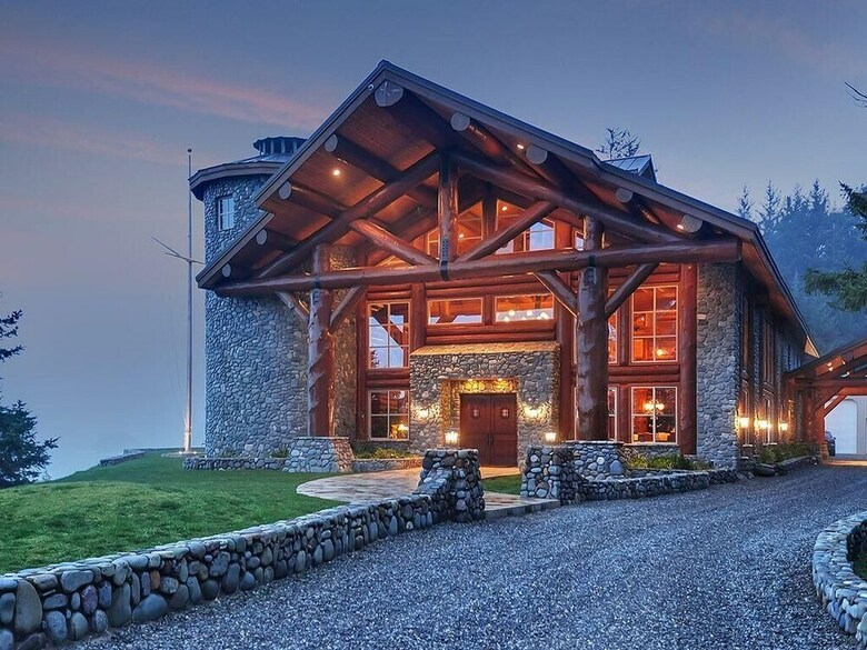 Mv28: Gold Beach Oceanfront Estate On 30 Acres