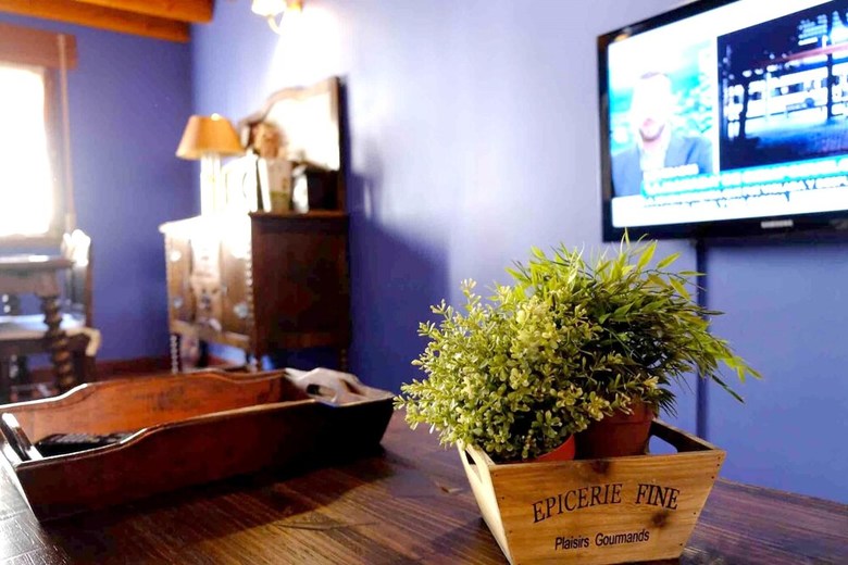 House With 2 Bedrooms In �vila, With Wifi