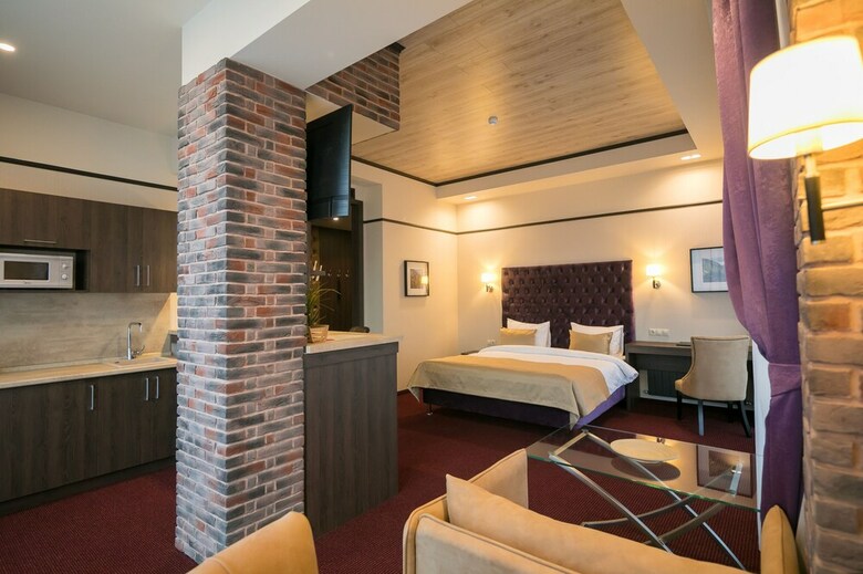 Vertex Hotel
