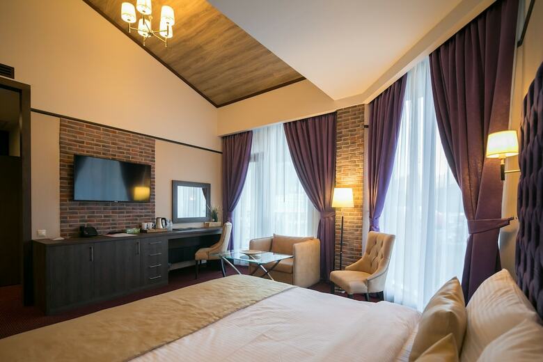 Vertex Hotel