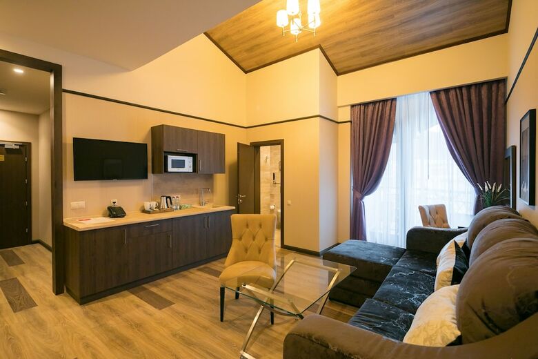 Vertex Hotel