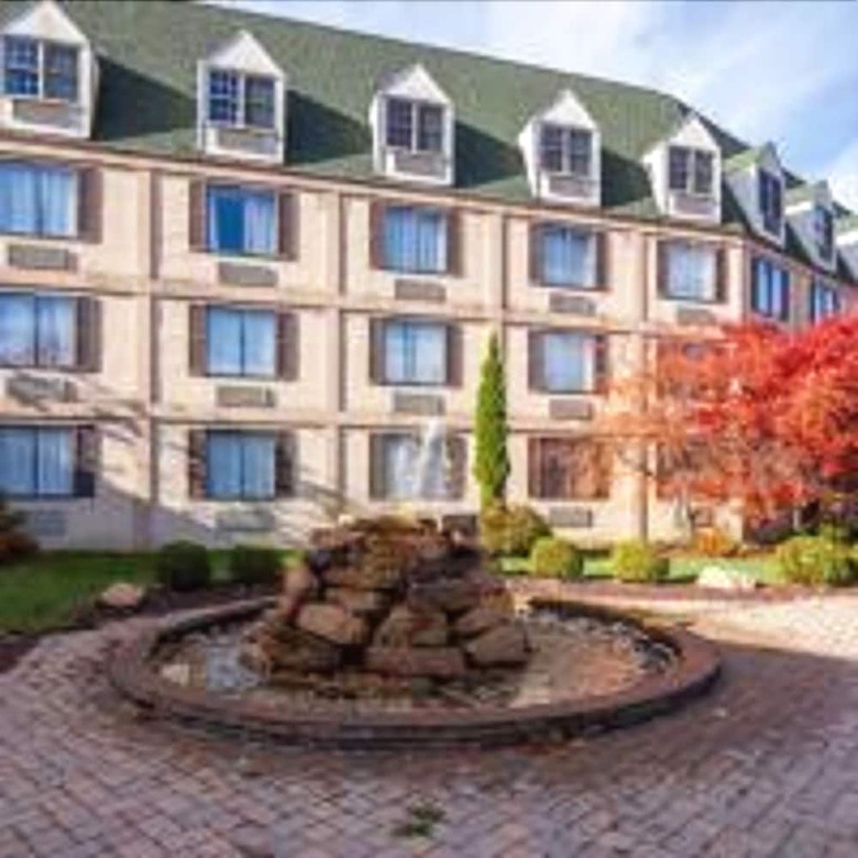 Hotel Chateau Resort & Conference Center