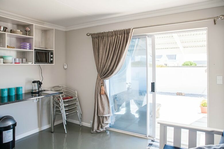 Hotel Sea Esta Selfcatering  Guesthouse