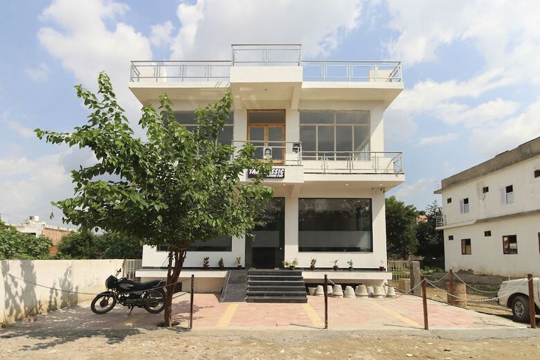 Hotel Oyo 62646 Taj Classic