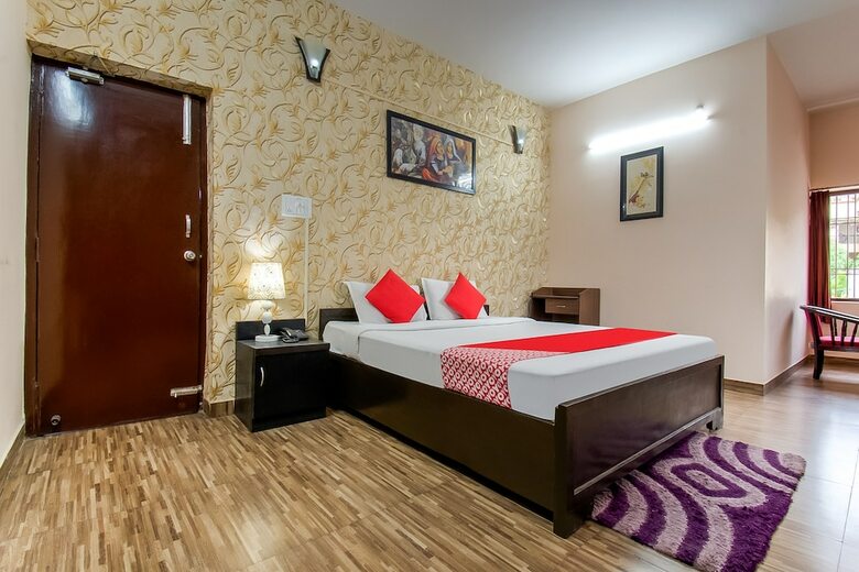 Hotel Oyo 60880 Grand Imperia Inn