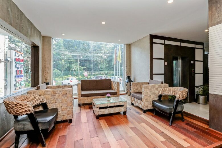 Collection O 50126 Hotel Sk Elegance