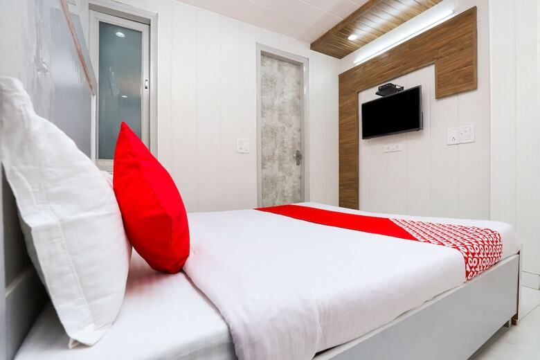Hotel Oyo 26995 Sg Palace