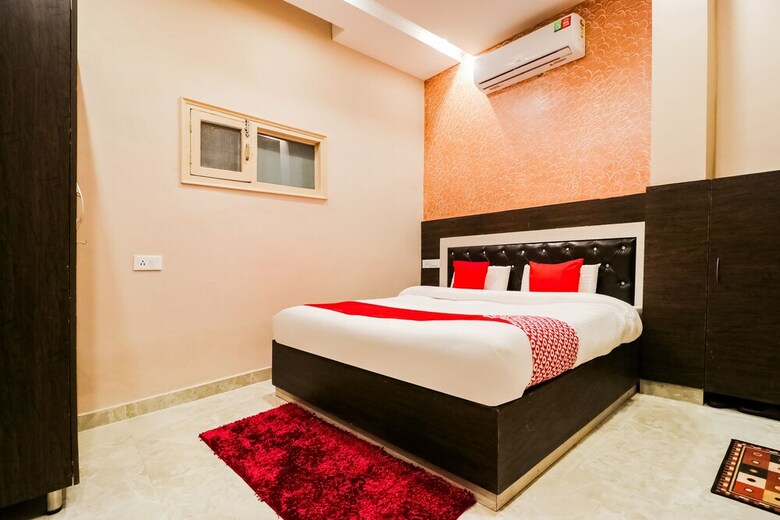 Oyo 61261 Hotel Z