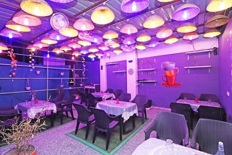 Hotel Oyo 29423 03 Townhouse Inn
