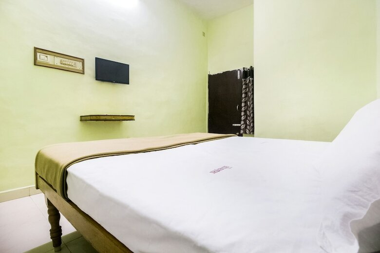 Spot On 61149 Hotel Sivanthi