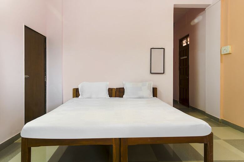 Hotel Spot On 44262 Jaideep Lodge