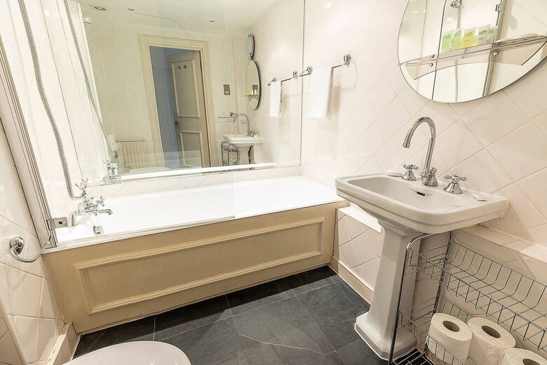 Apartamentos Gorgeous 2-bed Flat In Kensington