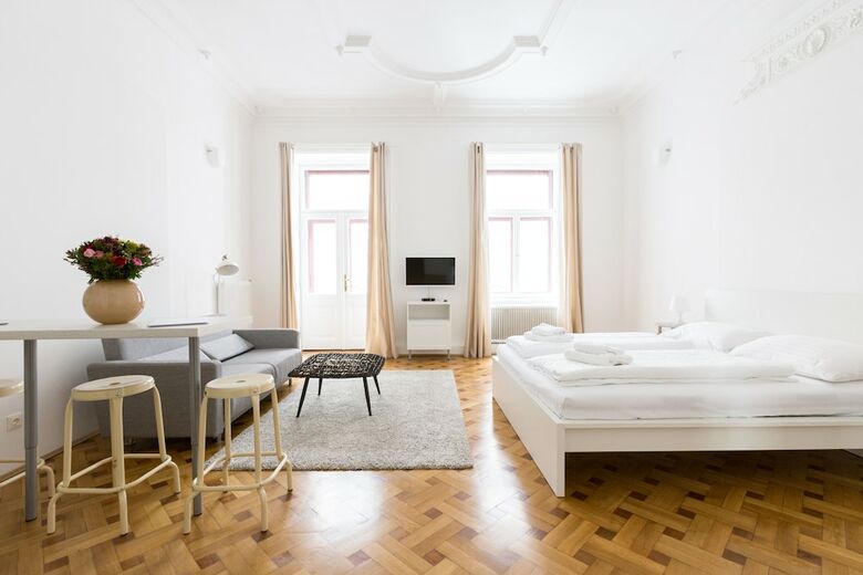 Heymi Apartments In City Center