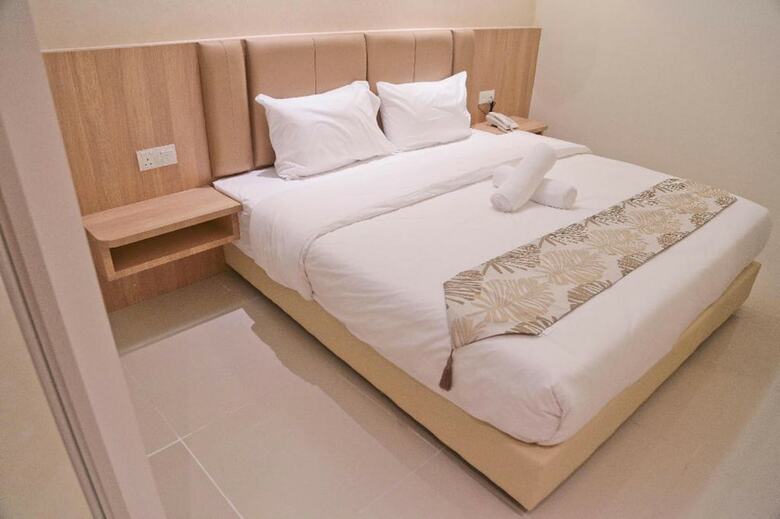 Top Holiday Hotel Mines Seri Kembangan