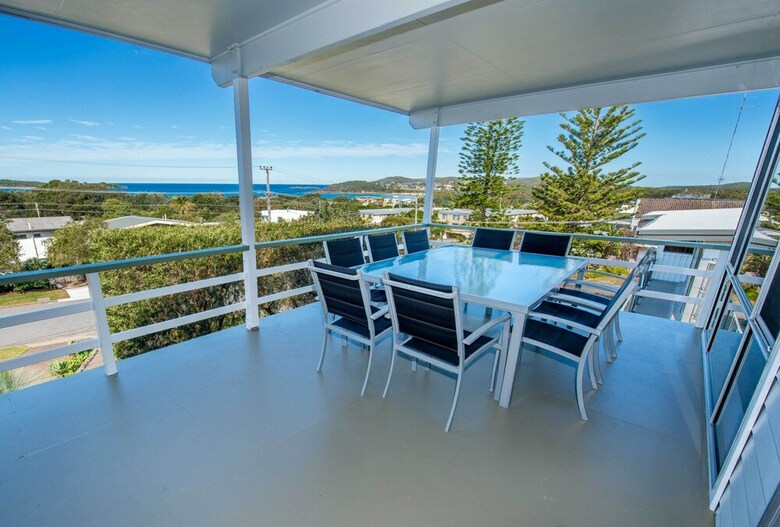 Fingal Bay Beach House, 32 Lentara Street