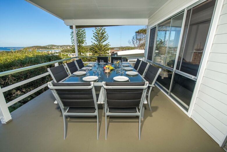 Fingal Bay Beach House, 32 Lentara Street