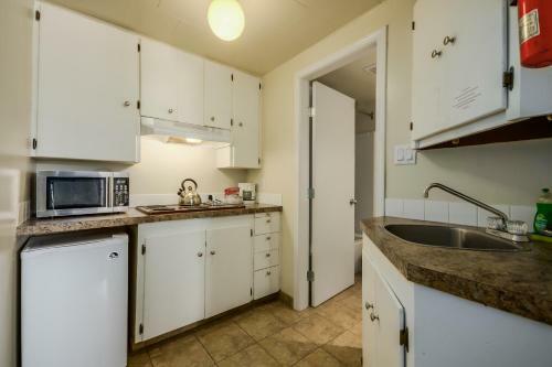 Sunnycrest Motel