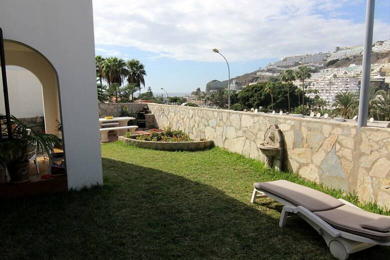 Apartamentos Lovely 2 Bedroom House With Garden
