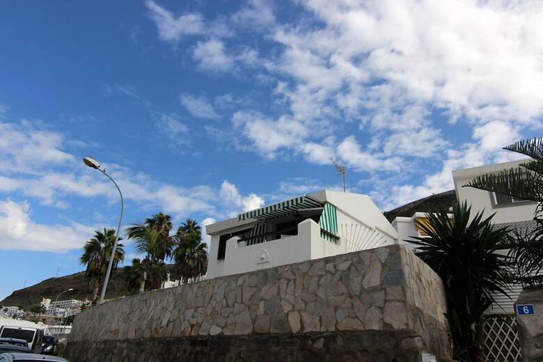 Apartamentos Lovely 2 Bedroom House With Garden