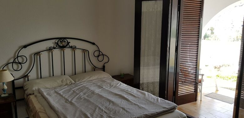 Apartamentos Lovely 2 Bedroom House With Garden