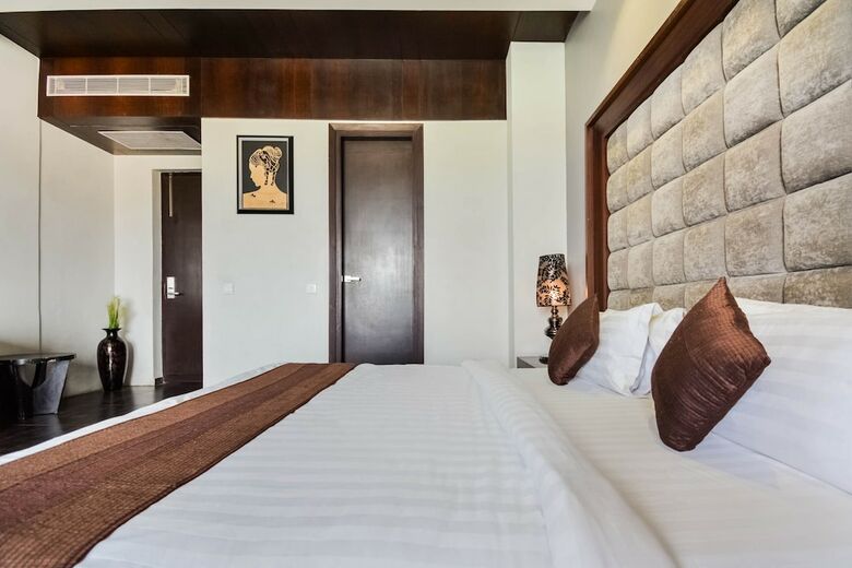 Palette - Hotel Solitaire Grand
