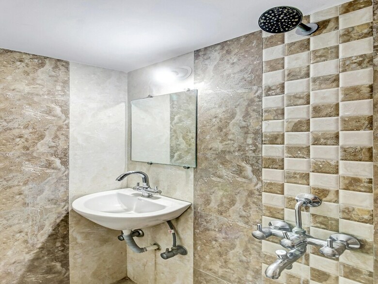 Hotel Spot On 61565 Sharda Guest House
