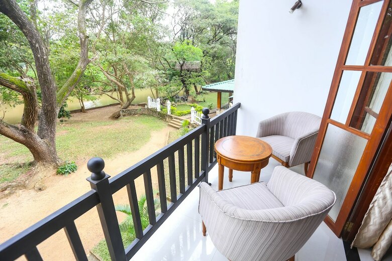 Hotel Grand Kalundawa - Dambulla's Hidden Secret