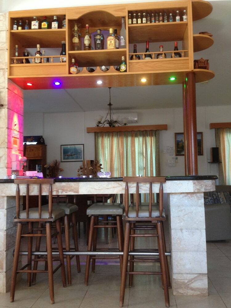 Hotel Astrofegia Beach Villa