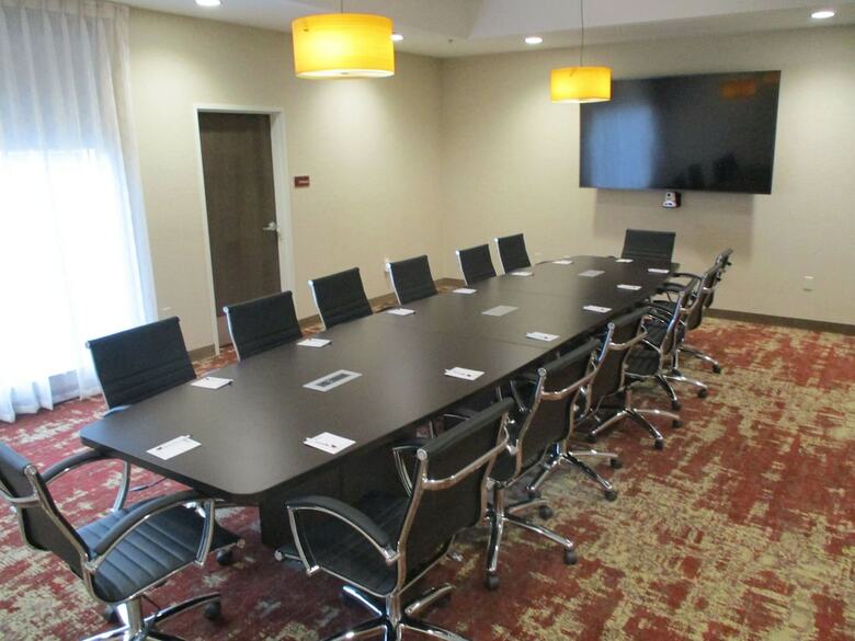Best Western Plus Lakeview Hotel