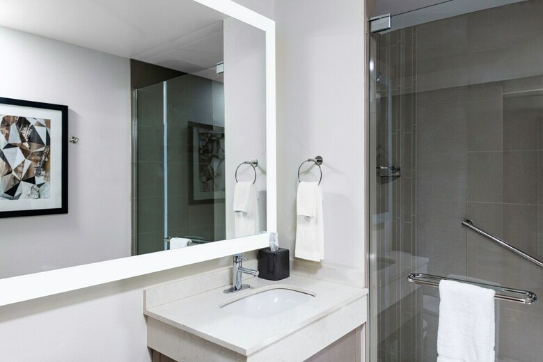 Hotel Hyatt House Nashville Downtown Sobro