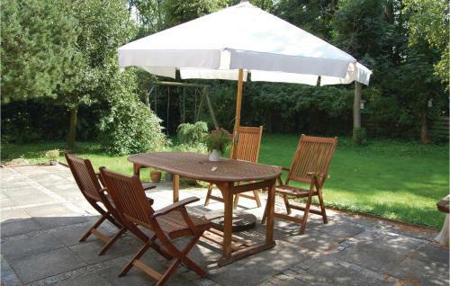 Holiday Home Hou Plantage Tranek�r V