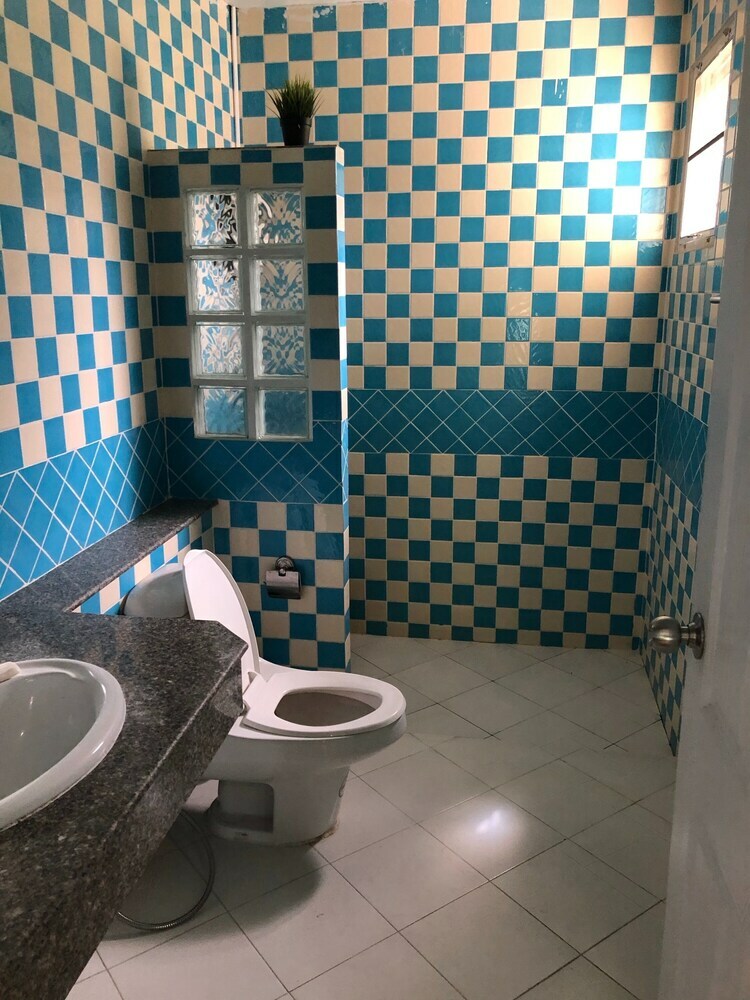 Pattaya Pool Villa Tlh