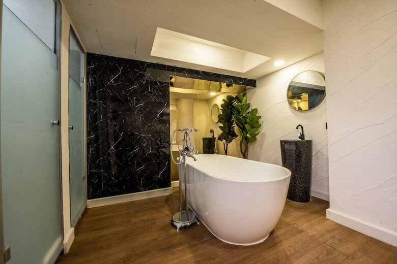 Theme Boutique Hotel