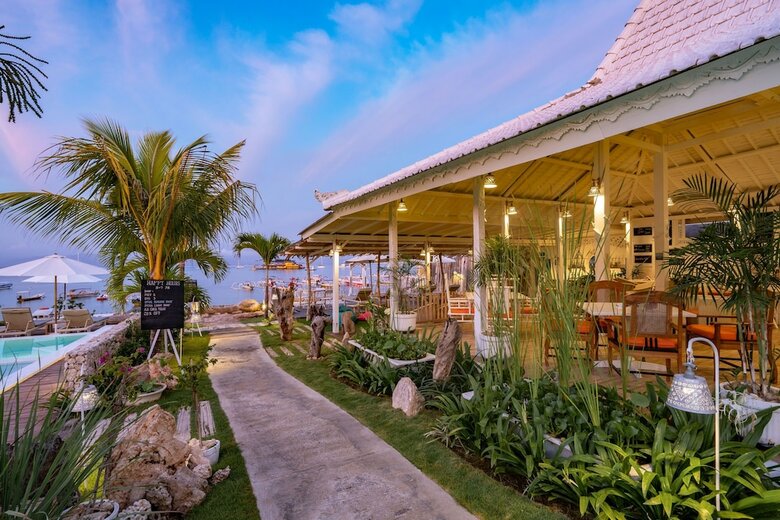 Bed & Breakfast Paus Putih Hotel