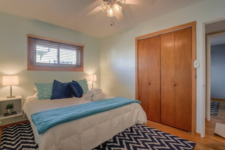 Home Sweet Home 3 Beds Central Springs Locale!