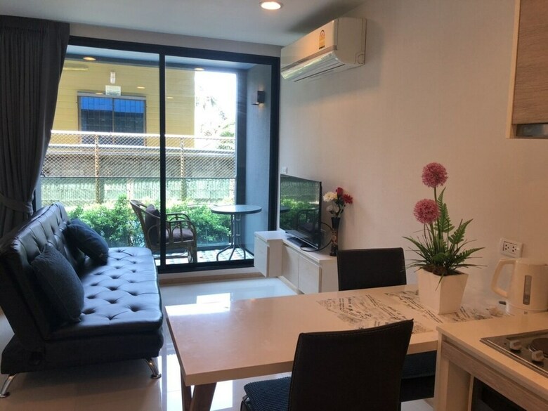 Acqua Condo Jomtien Beach Tlh