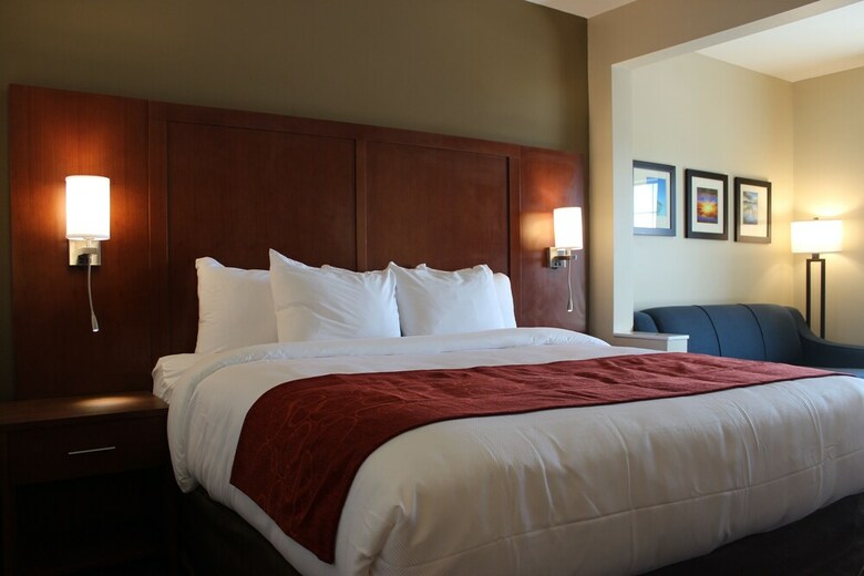 Hotel Comfort Suites Near Camp Lejeune