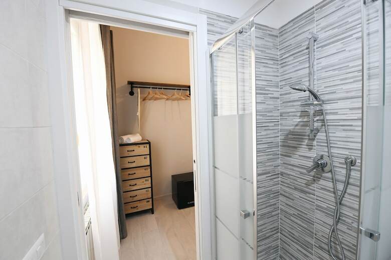 Hotel Traveller House