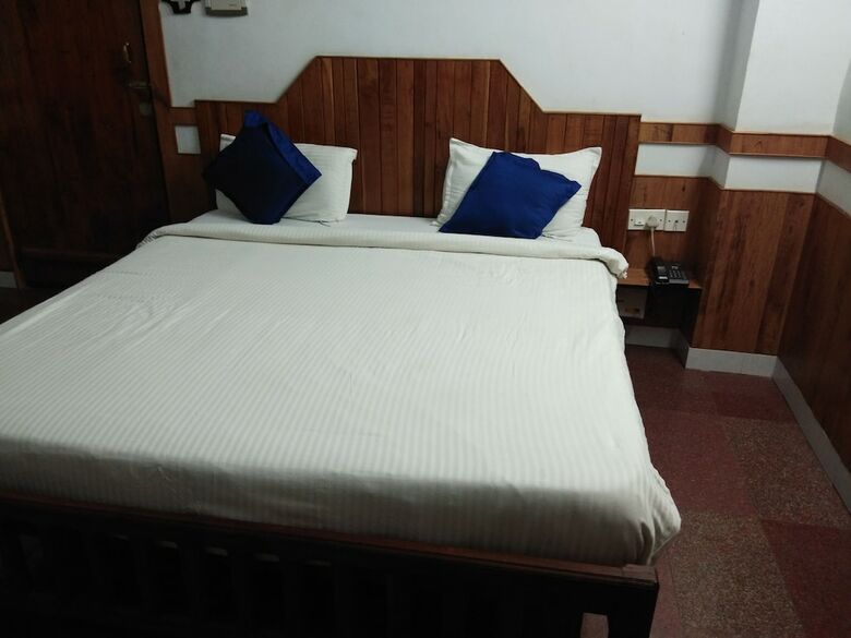 Sri Chendhoors Hotel Sp Residency