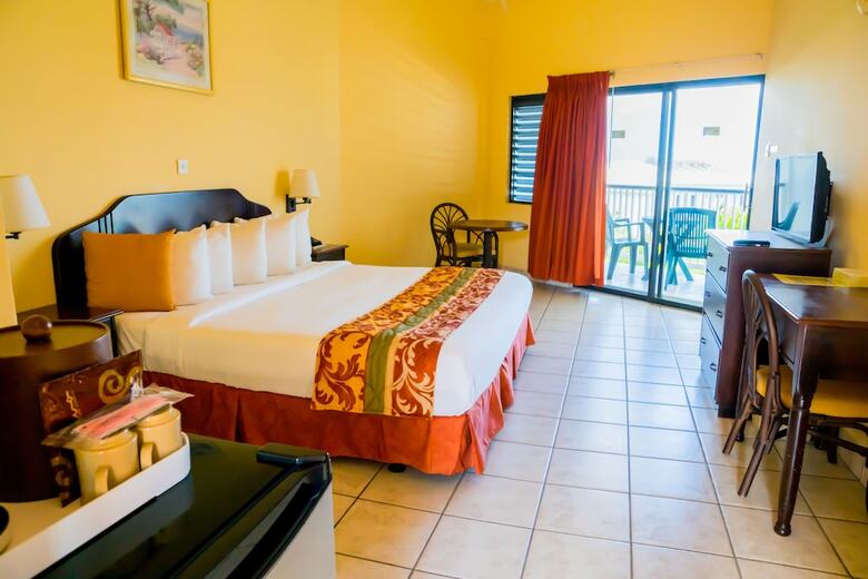 Hotel Allamanda Beach Resort