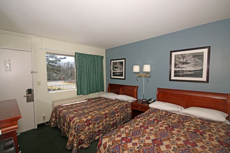 Royal Inn Charlotte Airport Hotel