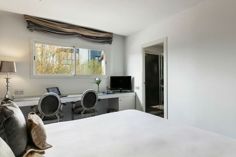 Hotel Globales Acis Y Galatea