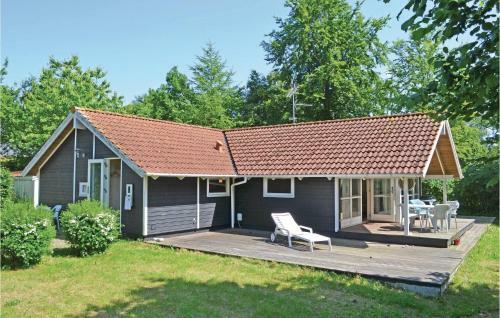 Holiday Home Dronningm�lle 50