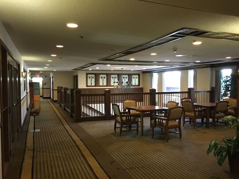 Hotel Norwood Inn & Suites