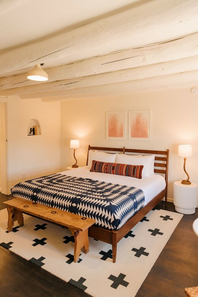 Pueblo Bonito Bed And Breakfast Inn